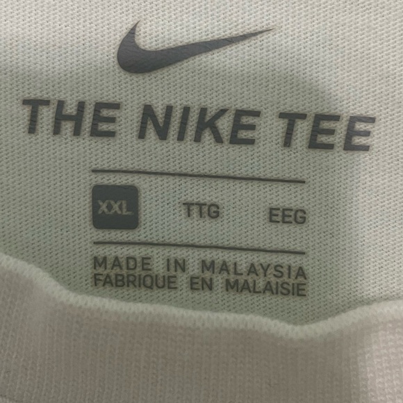Mens Nike Tee shirt size XXL Nike emblem on front great condition comfortable - Picture 6 of 7